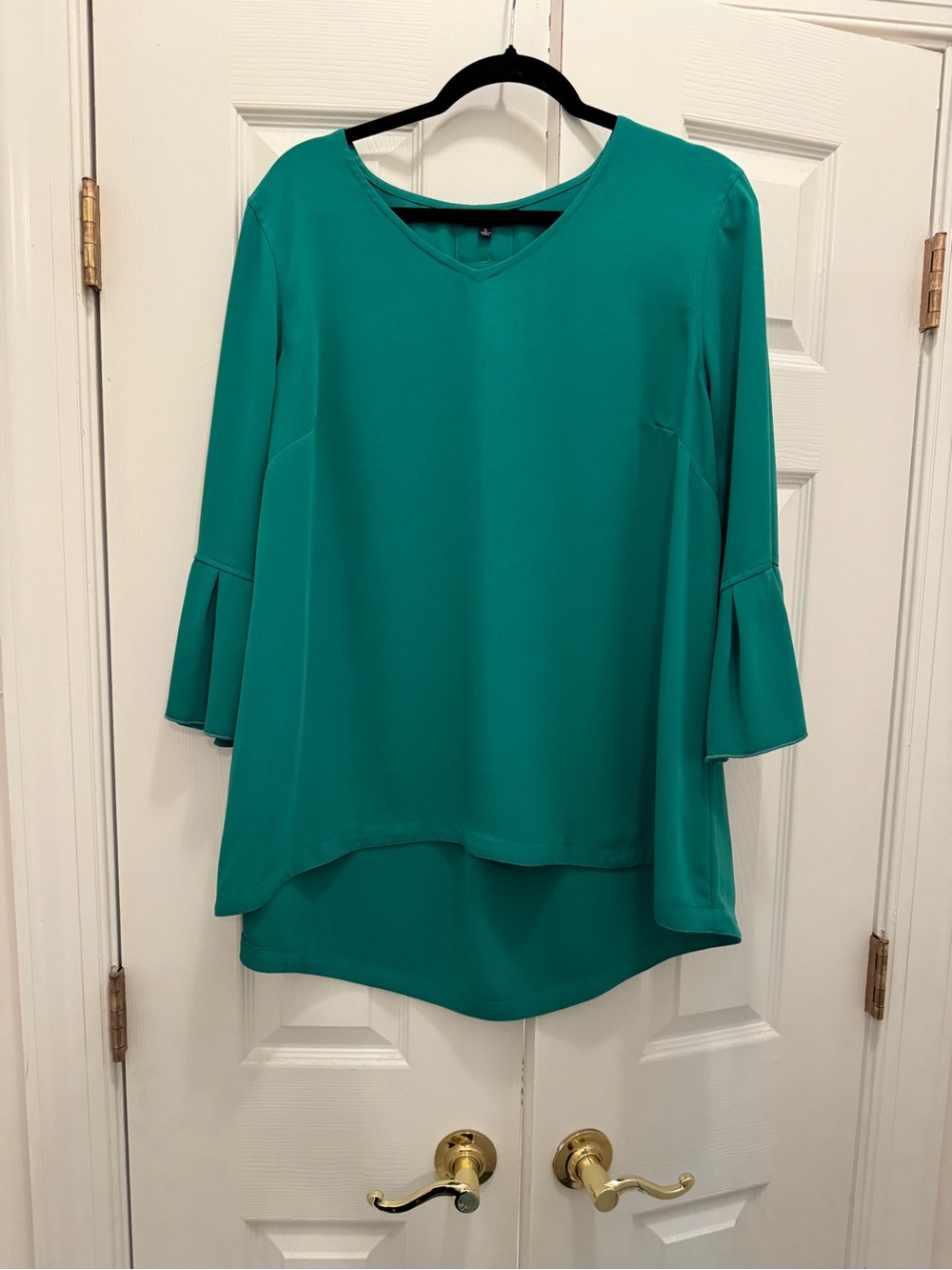 Never worn John Mark Teal V-Neck Ruffle Sleeve Blouse